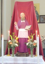 La statua di San Francesco di Sales che si venera nella chiesa del Sacro Cuore di Gesù