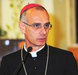 Antonino Raspanti fosse stato trasferito a Messina, a seguito delle dimissioni dell&#39;arcivescovo mons. Calogero La Piana, per motivi di salute. - Fisc-Raspanti_11-250x241
