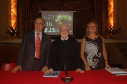Da sin: il prof. Alfonso Sciacca, padre Alfio Cantarella e la prof.ssa Maria Teresa Di Blasi