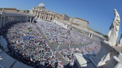 Circa 120mila i fedeli presenti in piazza San Pietro per la canonizzazione di Madre Teresa di Calcutta