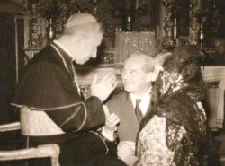 Il Cardinale Cento e Manrico Marinozzi con la moglie 