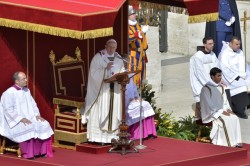 Papa Francesco durante l'omelia della messa di inizio pontificato 