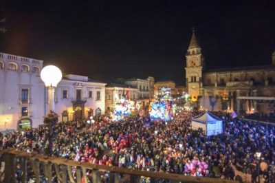 Come rilanciare il Carnevale di Acireale. Le proposte dell’associazione Belfiore – Di Paola e l’opinione del Comune