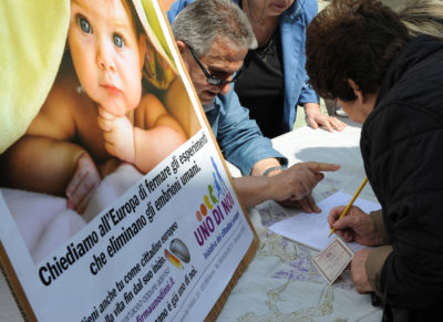 La campagna “Uno di noi”: raccolte più di 500mila firme (in Italia oltre 281mila) l’obiettivo è un milione entro ottobre