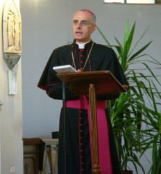 Mons. Antonino Raspanti, vescovo di Acireale