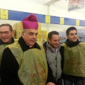 L’Arcivescovo_di_Catania,_Domenico_Messina_e_alcuni_volontari_del_Banco_Alimentare