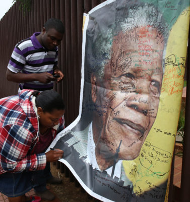 Nelson Mandela – 2 / L’arcivescovo di Capetown: “Perdono e riconciliazione l’eredità di Madiba”