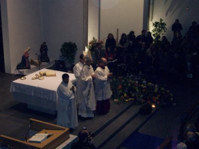 Diocesi / La Parrocchia di San Cosmo ha la nuova chiesa, inaugurata dal Vescovo mons. Raspanti