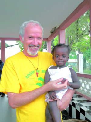 Acireale/ I volontari “amici delle missioni” guidati dal diacono Genco portano aiuti umanitari  in Guinea Bissau