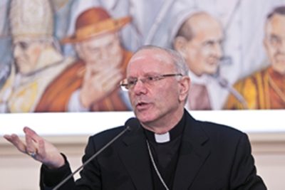Intervista a mons. Nunzio Galantino per la visita del Papa a Cassano all’Jonio: “Non una marcia trionfale, ma un papà che va a trovare i figli”