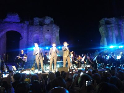 Taormina/ “Il volo” entusiasma al Teatro Antico. Ora Gianluca, Piero e Ignazio canteranno in giro per l’Italia