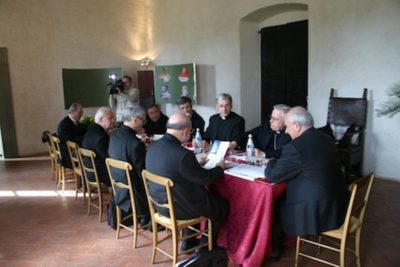 Conferenza Episcopale Calabra / Dopo “l’inchino” dei devoti i Vescovi replicano: “la ’ndrangheta è negazione del Vangelo”