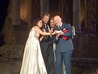 Taormina e la moda, connubio vincente. Più di 4 mila spettatori al teatro Antico per la consegna dei Tao Awards