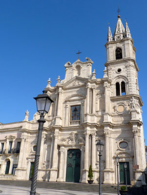 Acireale / Il 25 ottobre a San Pietro e Paolo conferenza su “Il ruolo del laicato cattolico in Sicilia: confraternite e comitati”