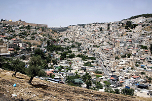 Terrasanta / A Gerusalemme est gli Ebrei acquistano le case dei Palestinesi