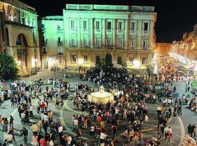 Catania / Centro storico: difficile viverci, è di moda fuggirne