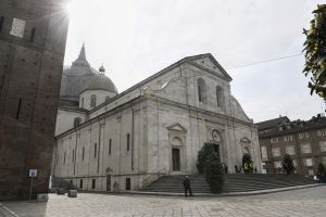 Sacra Sindone / L’ostensione a Torino: un “giubileo” voluto da Francesco per i giovani e le persone che soffrono