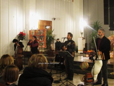 Acireale / Folla e consensi per il concerto natalizio de “I Beddi” con canti e musiche della tradizione siciliana