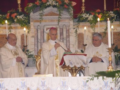 Mascali / I 40 anni di sacerdozio del parroco don Rosario Di Bella: “La condivisione del buon Pastore”