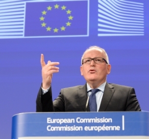 Lotta al terrorismo / Timmermans: “Europa libera per tutti: cristiani, ebrei musulmani e atei”