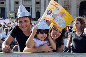 Centralità della famiglia / Papa Francesco: “Realtà concreta da vivere”