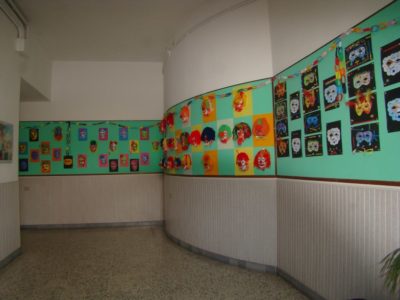 Istituto S. Luigi / Che divertimento per i bambini creare maschere di carnevale in  cartapesta!