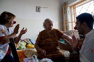 Poveri fra i poveri / Emergenza sociale: vivere oggi per gli anziani di Betlemme è una scommessa