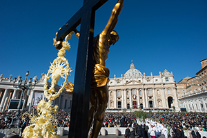 La domenica del Papa / A un Dio umile non ci si abitua mai. Entra a Gerusalemme su un mulo. Niente mondanità