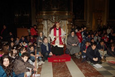 Diocesi Acireale / In Cattedrale l’annuale convegno dei cresimandi. Mons. Raspanti: “Abbiate fiducia nello Spirito Santo”