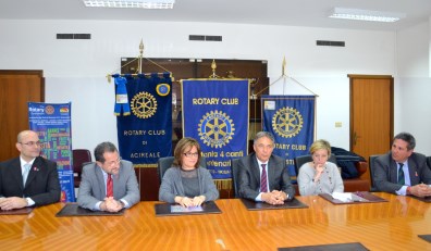 Collaborazione fra Rotary e Azienda Cannizzaro / Obesità infantile, donato materiale per screening