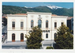 Zafferana Etnea, il Palazzo Municipale