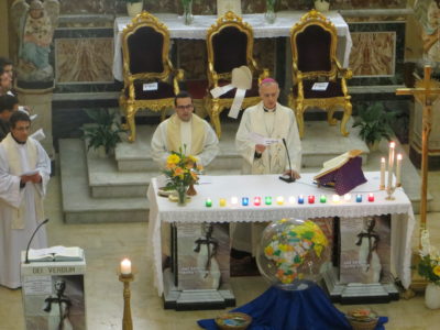 Diocesi / Veglia di preghiera per i missionari martiri. Il vescovo Raspanti: “Stigmatizzare il male”