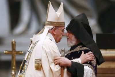 Domenica della misericordia / Papa Francesco nel centenario del genocidio armeno: “Ricordare per non ricadere in simili orrori”