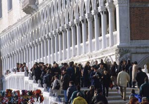 Società / Si fa presto a dire città… Emergono indicatori positivi, ma persiste il divario Nord-Sud