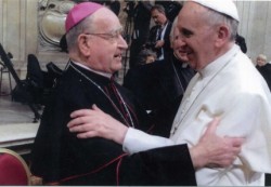 corretto mons Malandrino e il Papa (430 x 297)