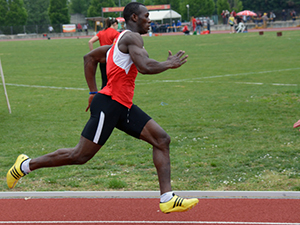 Migrante e atleta / Masamba, 20 anni dal Gambia a Legnano corre e sorride