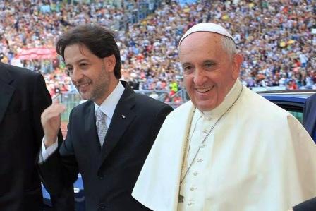 Il presidente nazionale Salvatore Martinez con Papa Francesco a un incontro nazionale