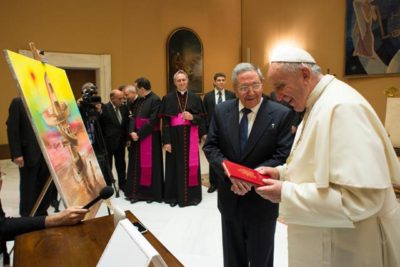 Vaticano / In uno storico incontro, Papa Francesco apre il cuore del Presidente cubano Raùl Castro