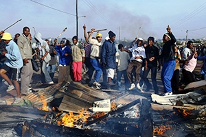 Sudafrica / Riesplode la discriminazione: un’ondata di attacchi xenofobi contro gli immigrati