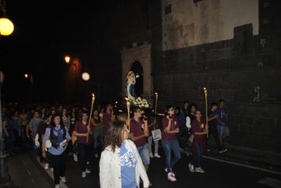 Diocesi / La luce della gioia rischiara il pellegrinaggio al Santuario di Valverde guidato dal vescovo Raspanti