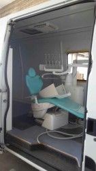 Il camper del sorriso, unità odontoiatrica mobile