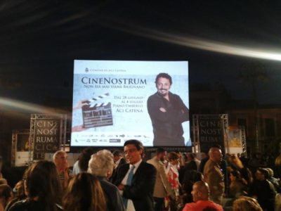 Cinema / Ad Acicatena Enrico Brignano mattatore di “Cinenostrum” per una settimana