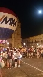 La mongolfiera in Piazza Duomo