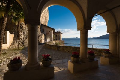 Luoghi della fede 3 / L’eremo Santa Caterina di Leggiuno, meta di turismo per il magnifico paesaggio