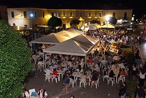 L’Italia delle sagre / Dalle Alpi alla Sicilia, fra taranta e lumache il sapore delle diversità