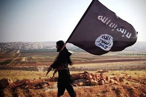 Gli orrori dell’Isis / Sventola ancora la bandiera nera. E’ la “terza guerra mondiale a pezzi” denunciata da Papa Francesco
