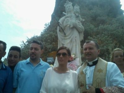 Feste patronali / Spettacolari fuochi a mare concludono ad Aci Trezza le celebrazioni della Madonna “a Nova”