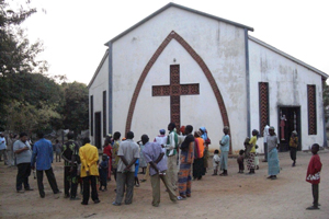 Continente dissanguato / La Chiesa in Africa sentinella contro la corruzione