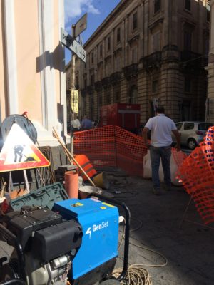 Acireale / Cantiere “Acivivibile” in corso: iniziati i lavori per la creazione delle Ztl