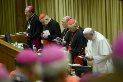 Il Papa avvia i lavori / “Non è un Parlamento. Il Sinodo legge la realtà con il cuore di Dio”